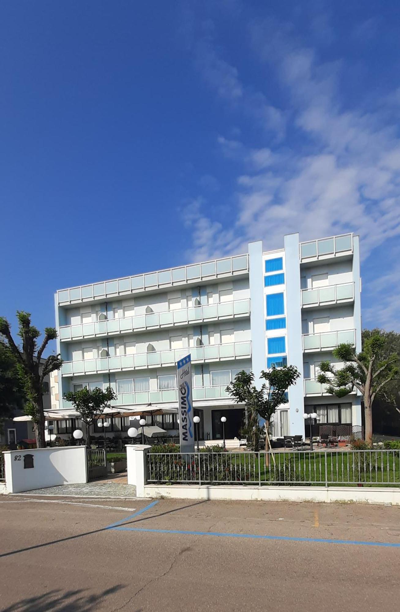 Hotel Massimo 3*